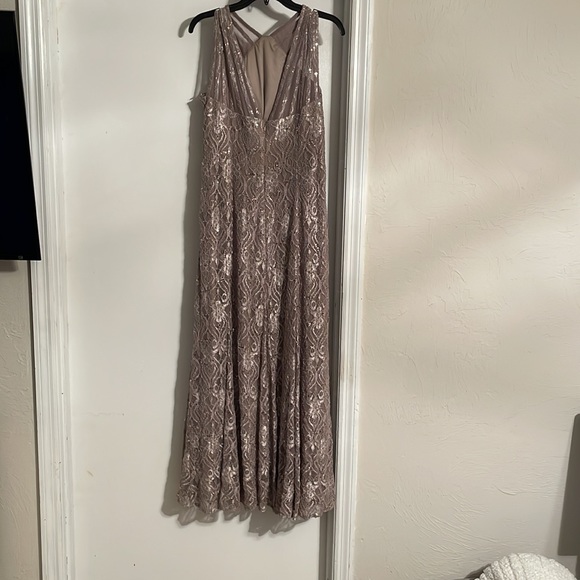 Dress R&M Richards Size 12 - Picture 2 of 3